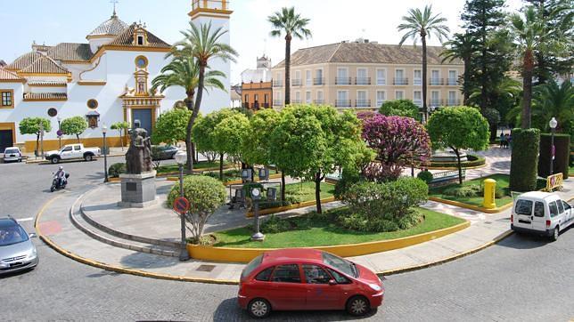 Calles cortadas y líneas de autobús con cambios por la salida de procesiones en Dos Hermanas