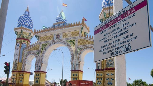 El Ayuntamiento evitará que la Feria funcione hoy, como quieren las casetas