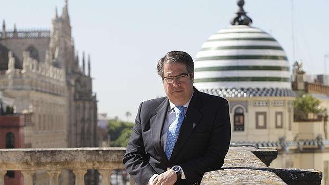 Gregorio Serrano: «De trasladar o ampliar la Feria, ni hablar por ahora. Hay otras prioridades»