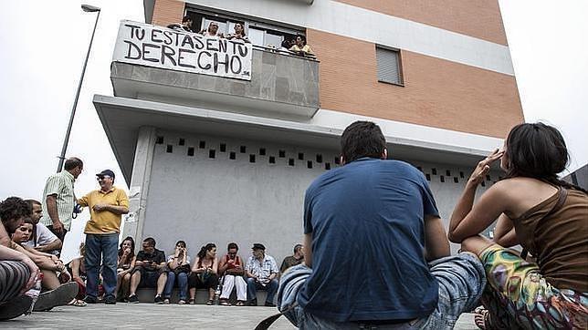 El Ayuntamiento quiere saber el criterio de IU para dar llaves a los okupas de la Corrala Utopía
