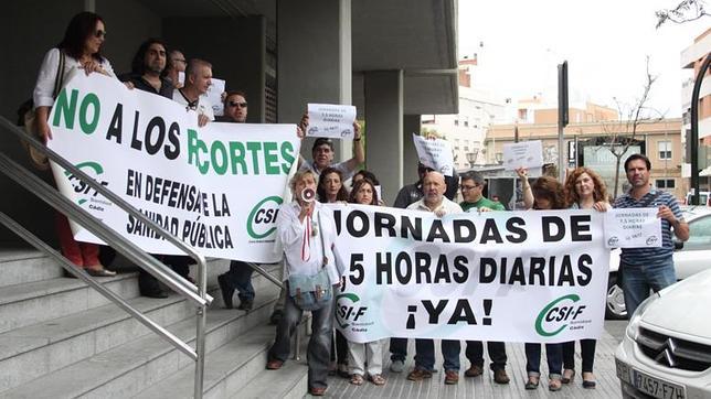 Las protestas contra la Junta marcan la campaña de las elecciones europeas
