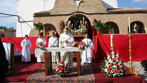San Ignacio de Loyola recibe la medalla de la villa tras medio siglo de devoción