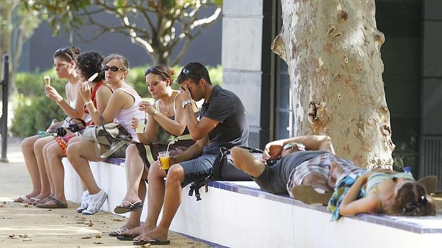 Alerta por calor: los termómetros se disparan en Sevilla