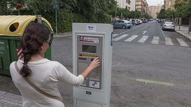 El PSOE recurre la ampliación de la zona azul en varios barrios de Sevilla