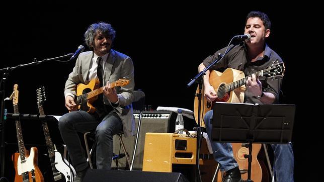 José Ignacio Lapido: «Escribir canciones consiste en describir tu mundo con lo mínimo»