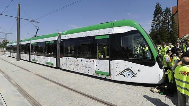 El metro de Málaga «se incendia» antes de saber cuándo abrirá