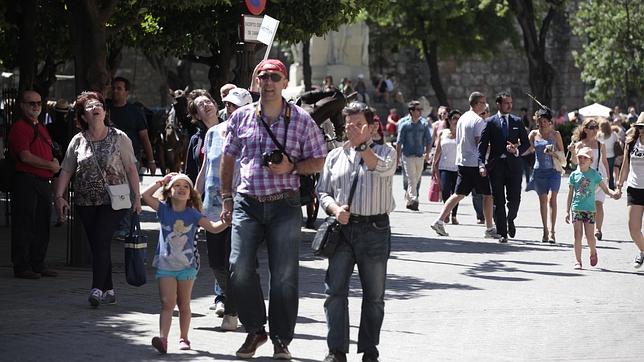 La llegada de turistas a Andalucía creció un 9 por ciento en los seis primeros meses de 2014