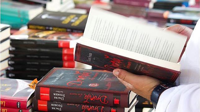 Montequinto busca la mejor fotografía de su biblioteca