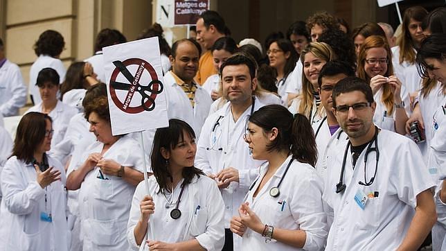 Los recortes de la Junta acaban con 1.879 empleos en Sanidad en Sevilla, según el PP