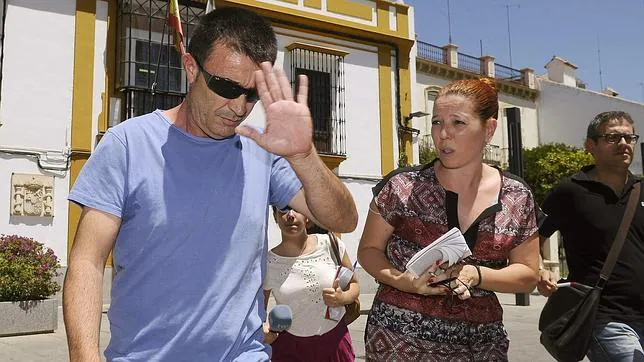 La juez imputa a otras dos personas por la muerte de la familia intoxicada en Alcalá