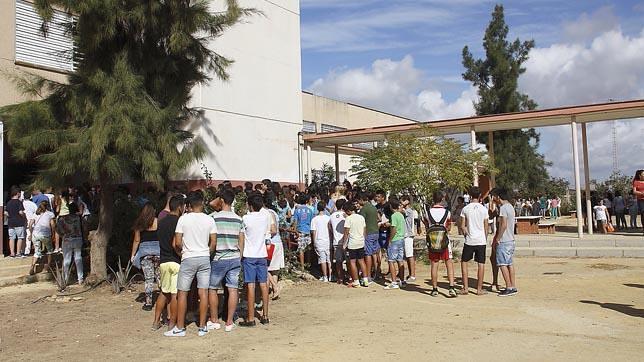 Unos 3.700 estudiantes inician el nuevo curso en los institutos de Los Palacios
