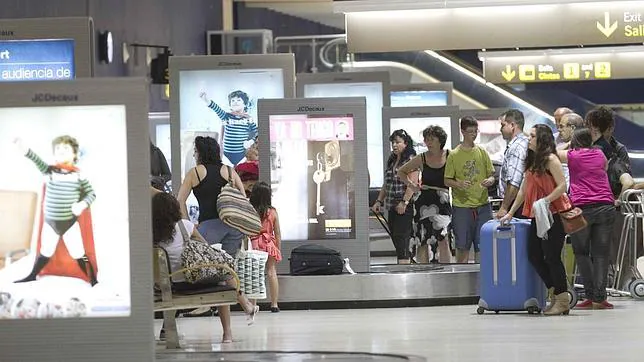 El aeropuerto de Sevilla amplía el control de seguridad para pasajeros