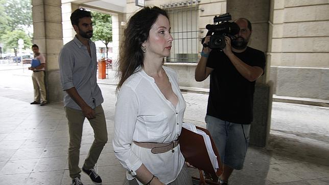 El PSOE acusa a Alaya de «dañar gravemente» su imagen