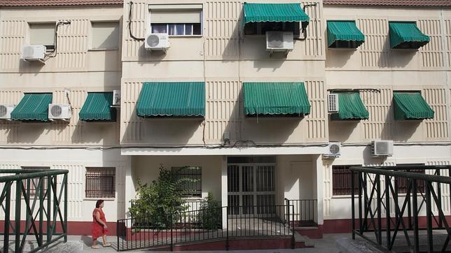 «Entrad, que mi padre está muerto»