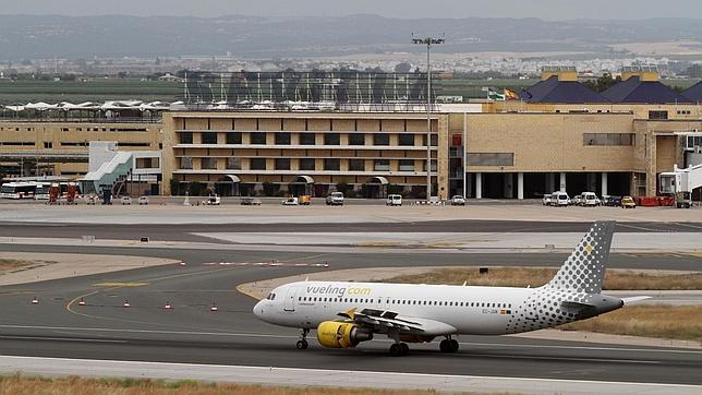 Los usuarios del aeropuerto de Sevilla subieron un 8% en octubre