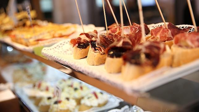 Pinchos y tapas no faltarán en Lonja del Barranco