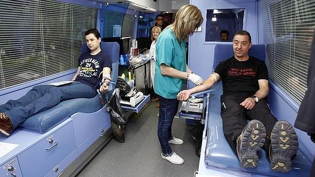 Los andaluces realizan más de 270.000 donaciones de sangre durante 2014