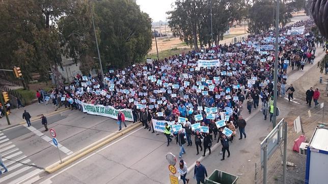 Los regantes del Condado ocupan Huelva para exigir agua