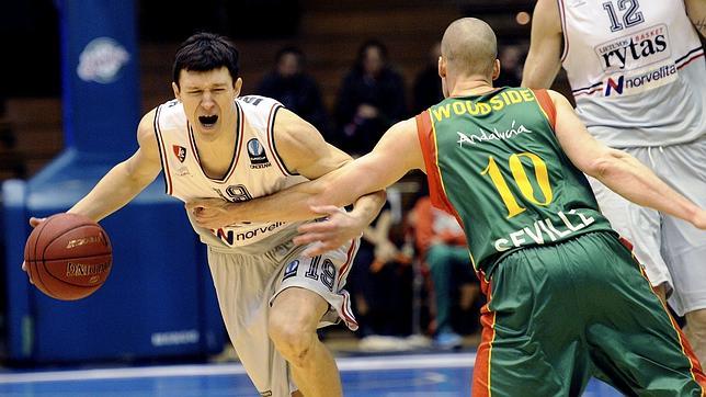 El CB Sevilla corta su racha de derrotas ganando al Lietuvos Rytas (88-82)