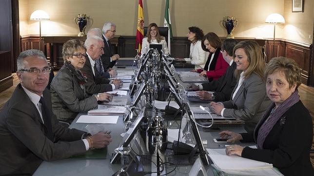 Subvenciones exprés: La Junta de Andalucía reparte 74 millones de euros en solo ocho horas