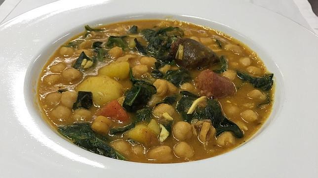 El Bandolero ofrece su exquisito «Potaje con Garbanzos, Acelgas y Bacalao» a la vieja usanza