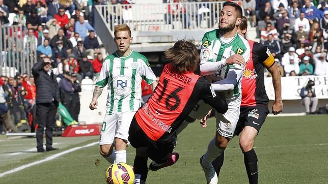 La mala racha del Córdoba deja dudas en Djukic para formar el once