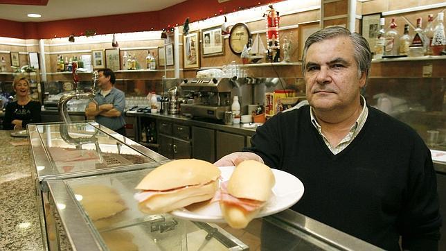 Diez sitios en Córdoba donde comer con horario abierto