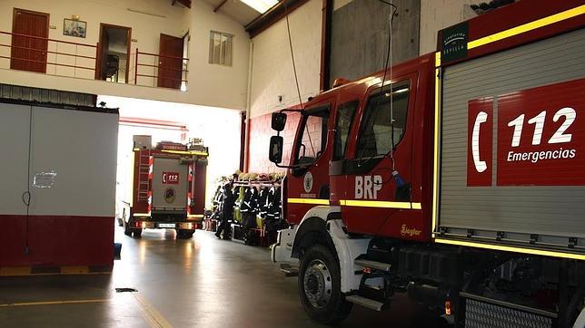 Un único bombero de guardia en todo el parque de Los Palacios