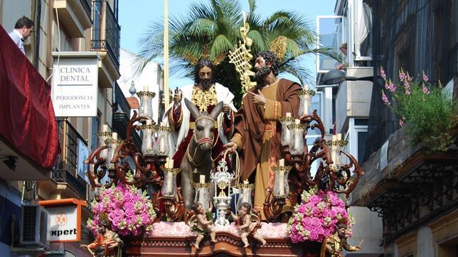 La Borriquita y el Cautivo abren el Domingo de Ramos nazareno