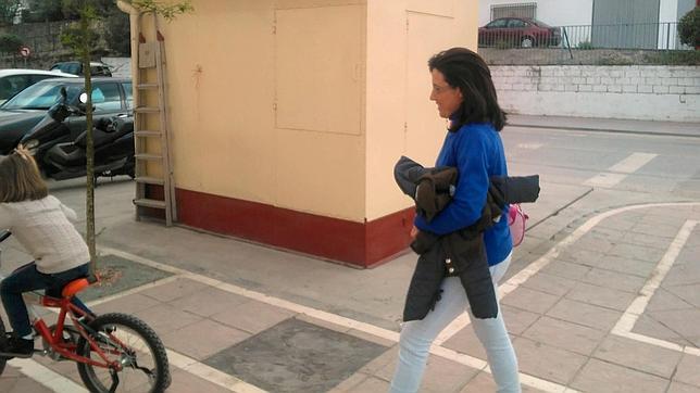 Detenido un joven por atracar a punta de navaja un puesto de churros en Priego