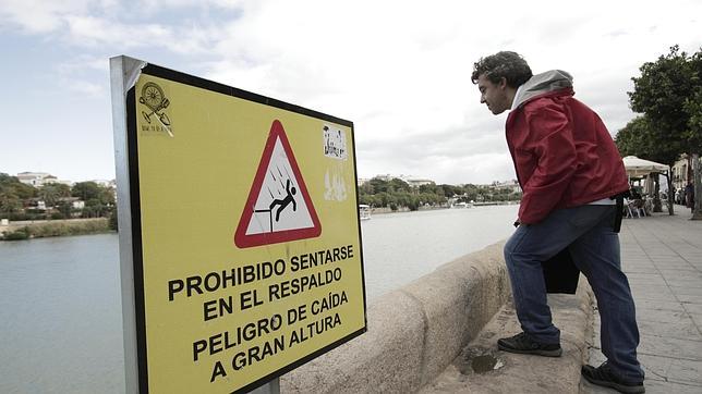 Patrimonio ve poco estéticas las tres vallas propuestas por Urbanismo para la calle Betis