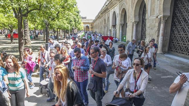 Los turistas, «muy satisfechos» con la Semana Santa cordobesa