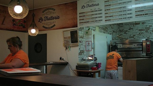 La Trattoria suma 25 años elaborando pizzas artesanalemente