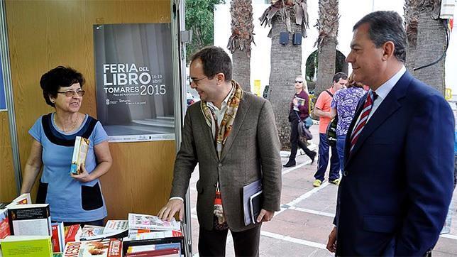 Javier Sierra inaugura la Feria del Libro de Tomares