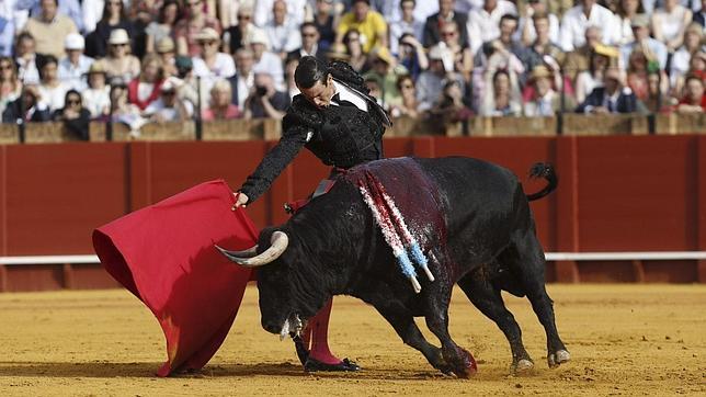 Sigue la corrida de Núñez del Cuvillo para Paquirri, Manzanares y David Galván