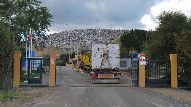 Comienzan las obras de clausura y sellado del vertedero de Utrera