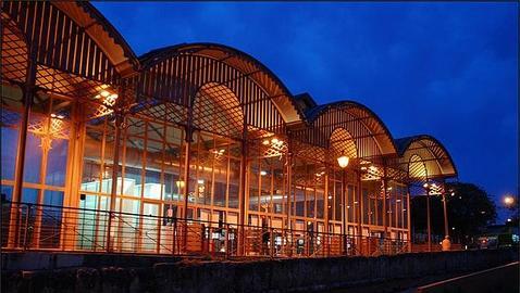 Fachada del Mercado Gourmet Lonja del Barranco. Fuente: mercadolonjadelbarranco.com