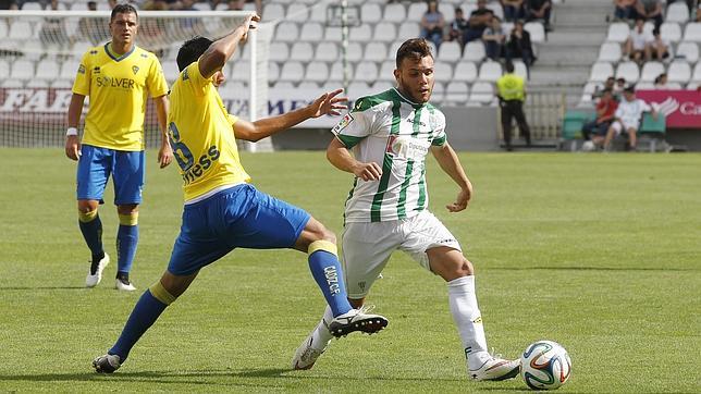 El Córdoba B sale del descenso y el Lucena cae hasta el penúltimo puesto