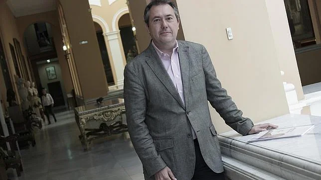 Juan Espadas: «Si soy alcalde, todos los proyectos bloqueados se desbloquearán»