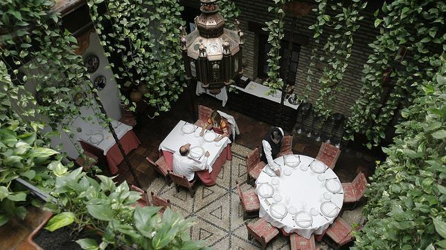 Vista aérea del patio central de la antigua casa palaciega