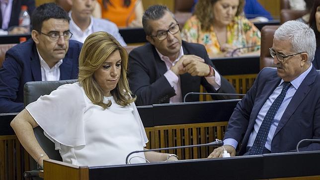 Susana Díaz ya es la candidata a la Presidencia andaluza con más «noes» de la democracia