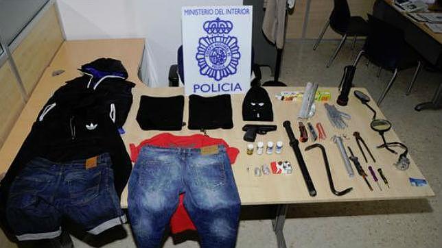 Tres detenidos por el atraco a la dueña de un locutorio