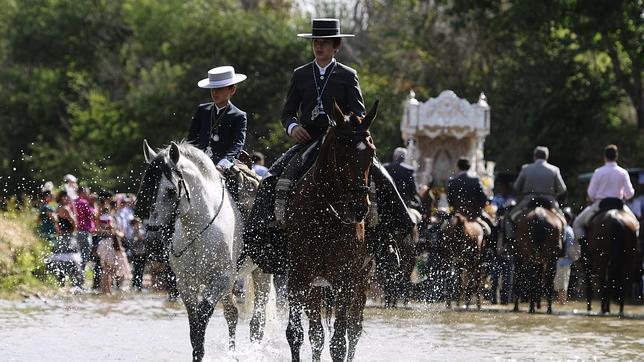 Volver a nacer camino del Rocío