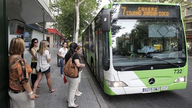 Mejores autobuses y «blindar» al peatón