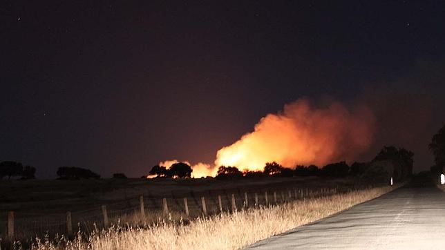 Extinguido el incendio en la sierra de Castilblanco de los Arroyos