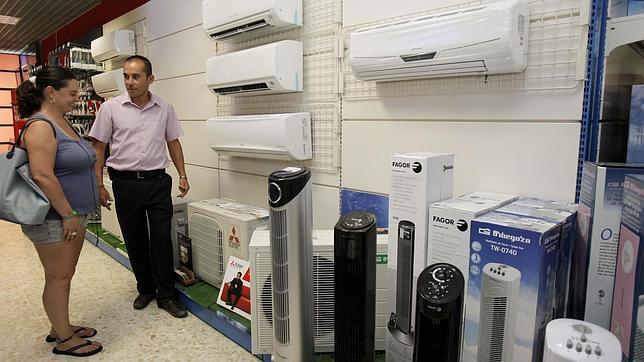 Cómo ahorrar 300 euros de luz al año con el aire acondicionado