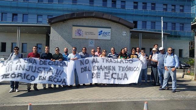 Unos 300.000 conductores se quedan sin poder hacer el examen de conducir en Écija