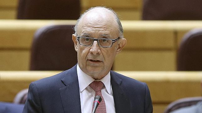 El ministro Montoro ofrece colaboración real y apuesta por una Andalucía «más próspera»