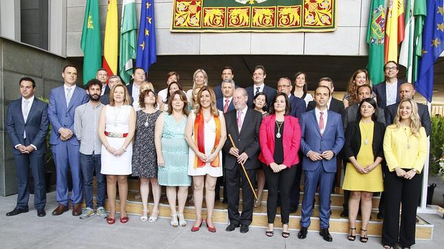 Muchas caras nuevas en el recién estrenado gobierno de la Diputación de Sevilla
