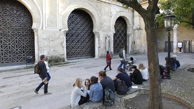 El Ayuntamiento ignora el permiso de la Junta a la segunda puerta de la Mezquita